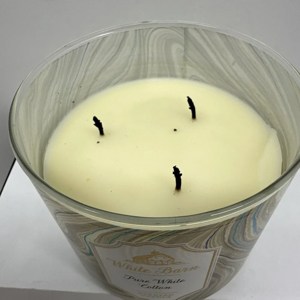 White Barn PURE WHITE COTTON 3 Wick Scented Candle 14.5oz Bath & Body Works USED - Picture 4 of 6
